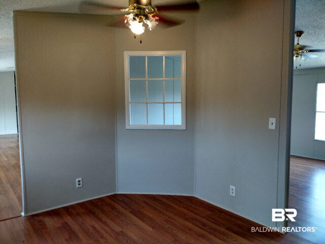 29437 Gardner Road Elberta, AL 36530 - Photo 10 of 34