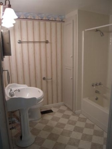 261 Rainey Road Greenville, SC 29609 - Photo 17 of 25