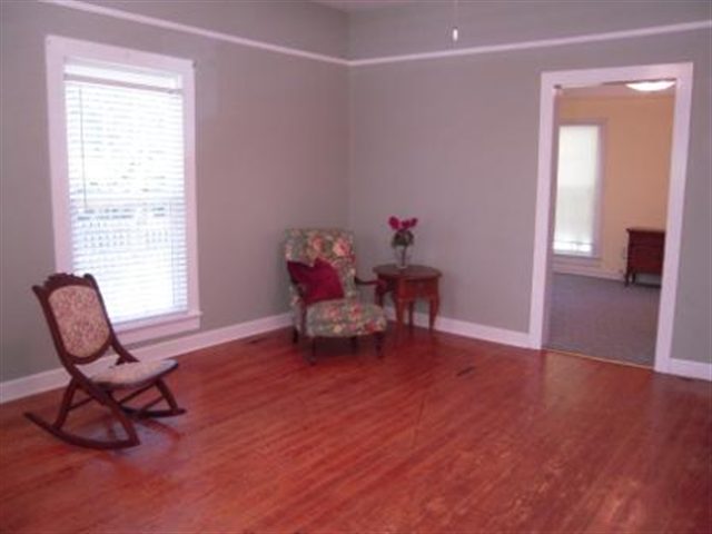 261 Rainey Road Greenville, SC 29609 - Photo 5 of 25