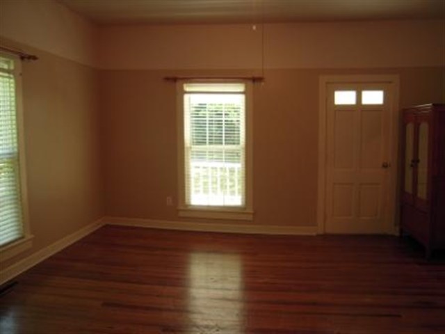 261 Rainey Road Greenville, SC 29609 - Photo 6 of 25