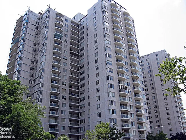 $925,000 | 3333 Henry Hudson Parkway, Unit 5S | Riverdale