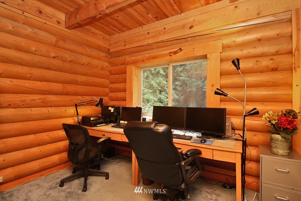 3340 Solitude Place Clinton, WA 98236 - Photo 14 of 23 Gallery Image 14