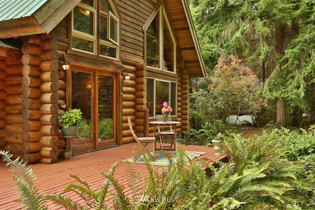 3340 Solitude Place Clinton, WA 98236 - Photo 4 of 23 Gallery Image 4