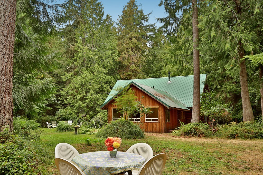 3340 Solitude Place Clinton, WA 98236 - Photo 5 of 23 Gallery Image 5