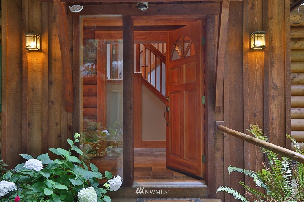 3340 Solitude Place Clinton, WA 98236 - Photo 6 of 23 Gallery Image 6