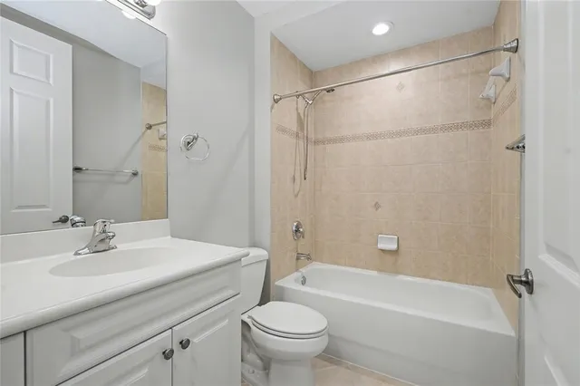 $5,200 | 8296 Northwest 128th Lane, Unit 38A, Parkland, FL 33076