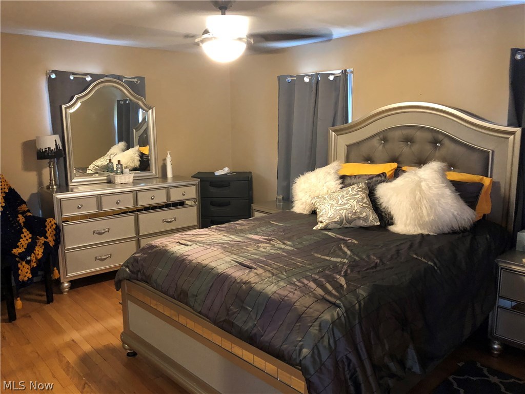 1144 Oxford Road Cleveland, OH 44121 - Photo 14 of 22