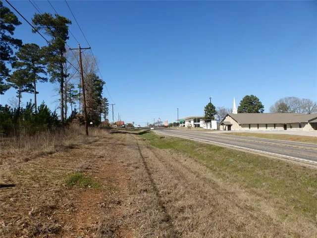$350,000 | 20175 South S Highway, Flint, TX 75762