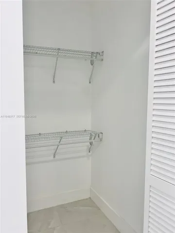 $2,000 | 1717 Northwest 15th Street Road, Miami, FL 33125