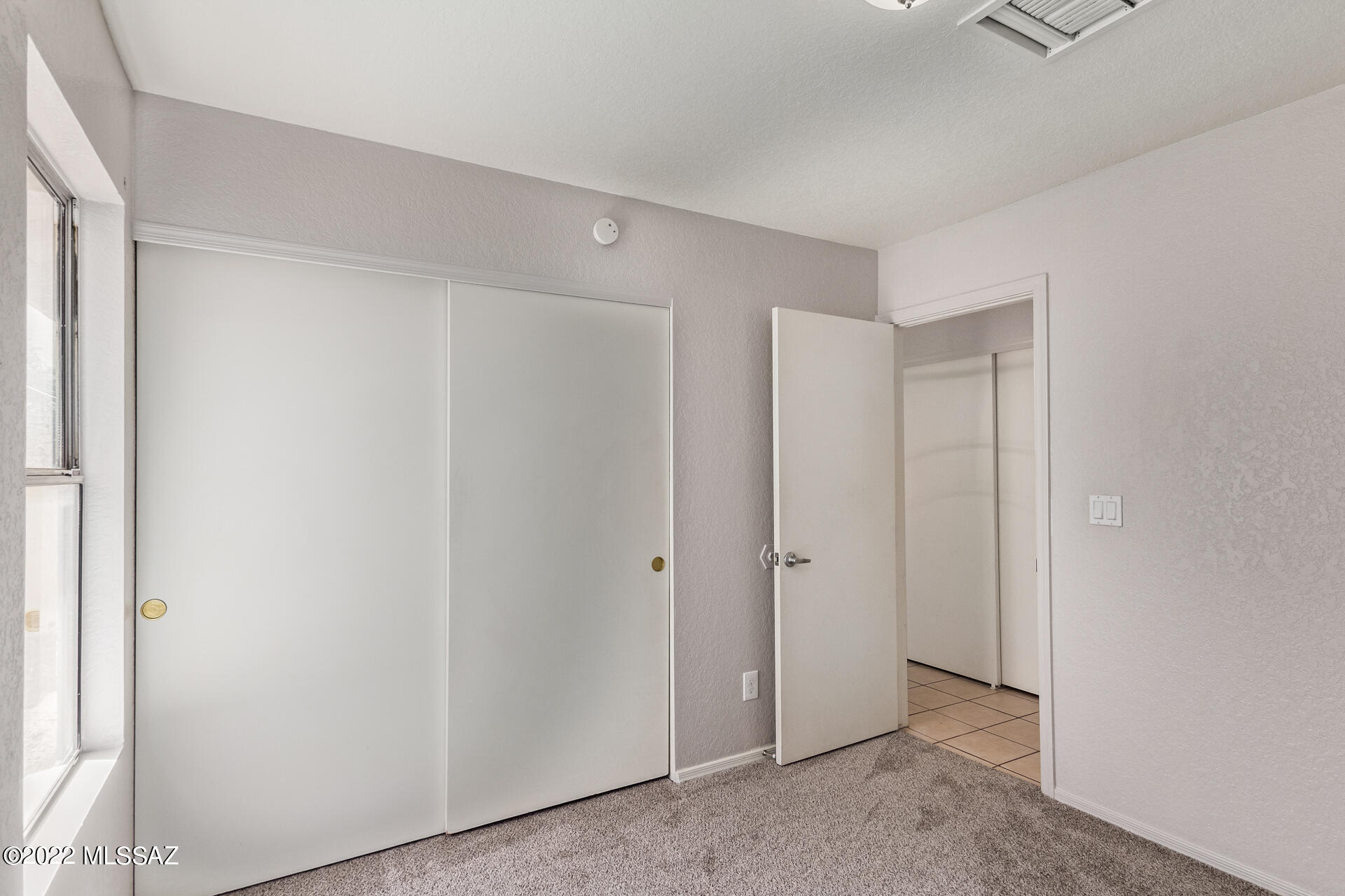 4697 West Weathervane Street Tucson, AZ 85741 - Photo 19 of 25 a view of an empty room