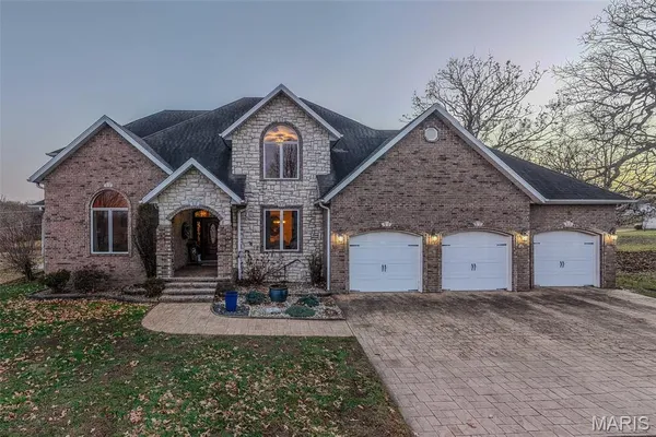 $699,900 | 23350 Franklin Road, Lebanon, MO 65536