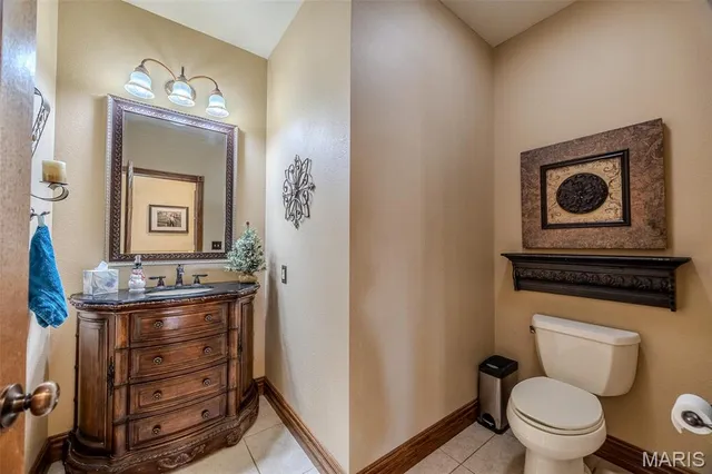 $699,900 | 23350 Franklin Road, Lebanon, MO 65536