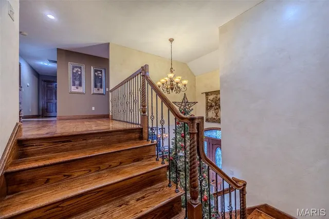 $699,900 | 23350 Franklin Road, Lebanon, MO 65536