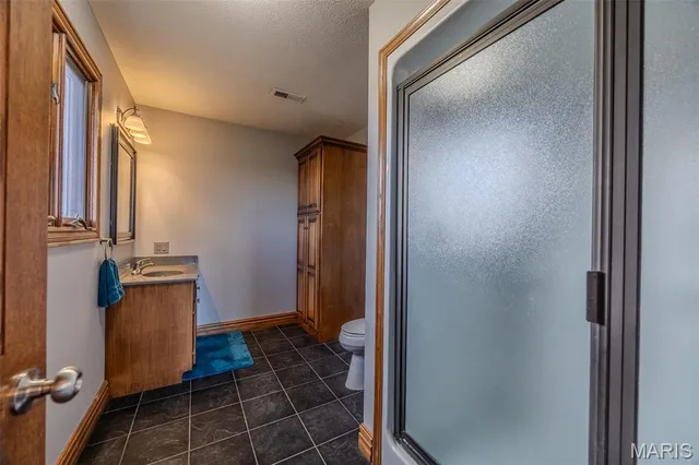 $699,900 | 23350 Franklin Road, Lebanon, MO 65536