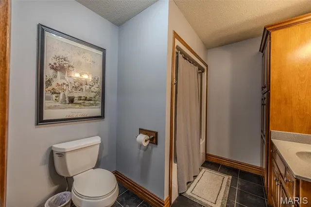 $699,900 | 23350 Franklin Road, Lebanon, MO 65536