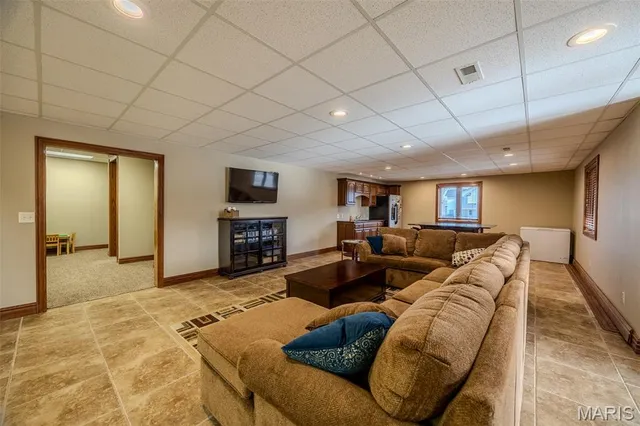 $699,900 | 23350 Franklin Road, Lebanon, MO 65536