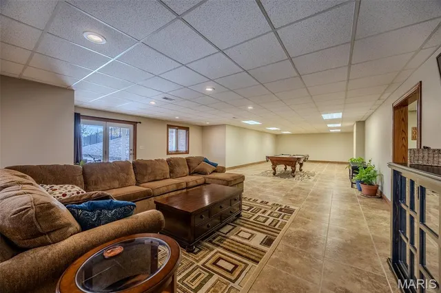 $699,900 | 23350 Franklin Road, Lebanon, MO 65536