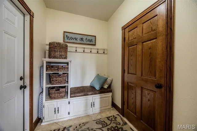 $699,900 | 23350 Franklin Road, Lebanon, MO 65536