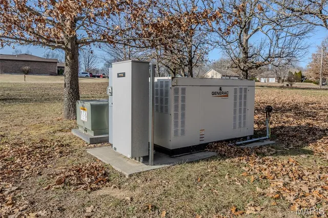 $699,900 | 23350 Franklin Road, Lebanon, MO 65536