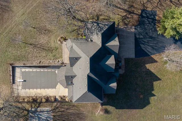 $699,900 | 23350 Franklin Road, Lebanon, MO 65536