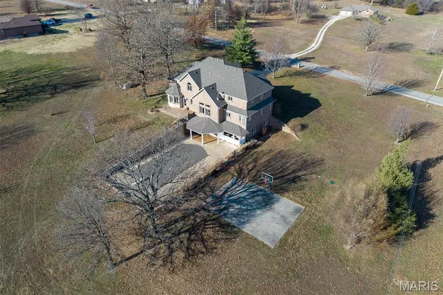 $699,900 | 23350 Franklin Road, Lebanon, MO 65536