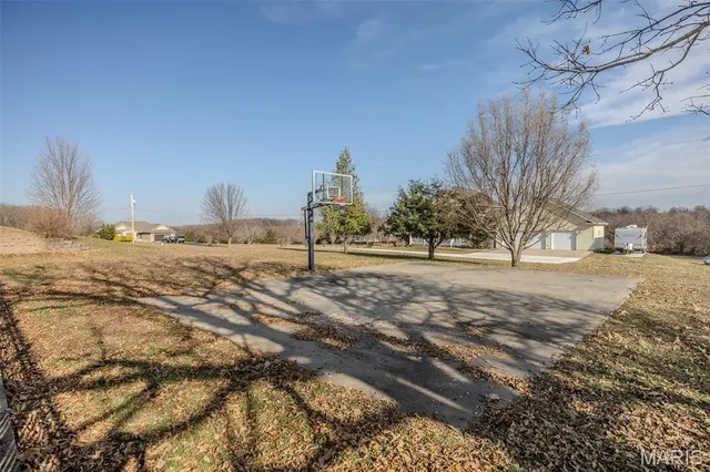 $699,900 | 23350 Franklin Road, Lebanon, MO 65536