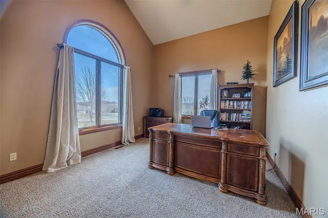 $699,900 | 23350 Franklin Road, Lebanon, MO 65536