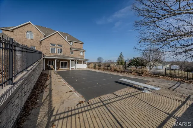 $699,900 | 23350 Franklin Road, Lebanon, MO 65536