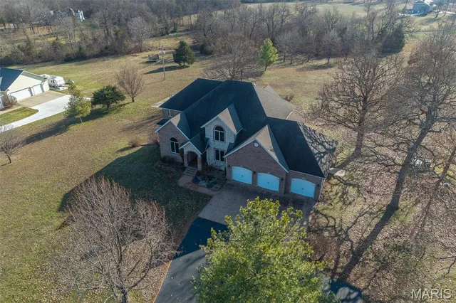 $699,900 | 23350 Franklin Road, Lebanon, MO 65536