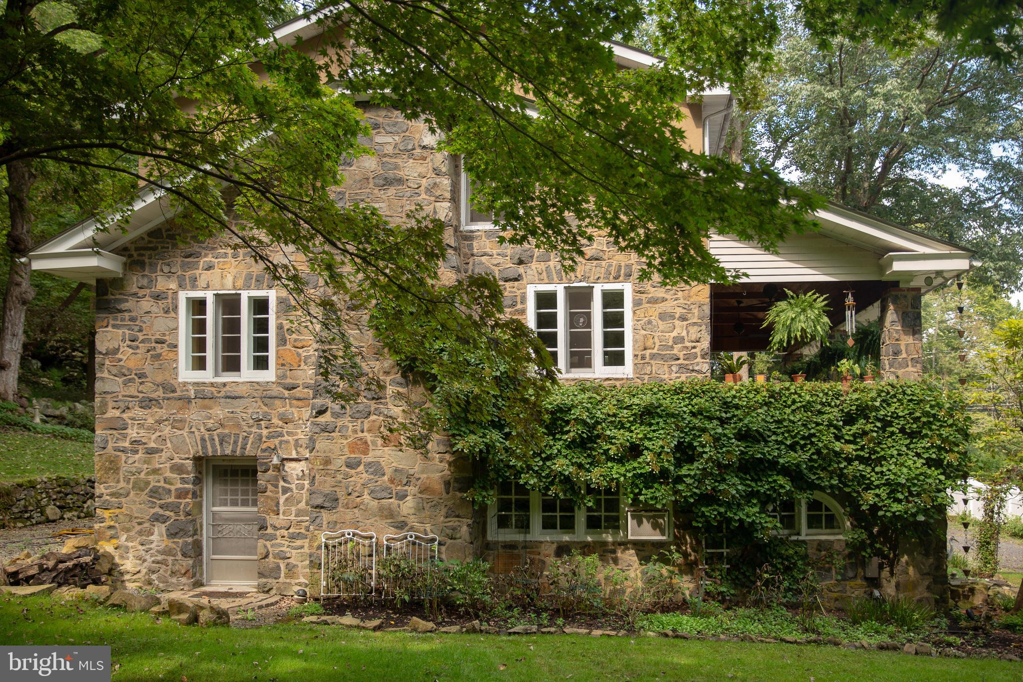 4790 River Road New Hope, PA 18938 - Photo 4 of 41