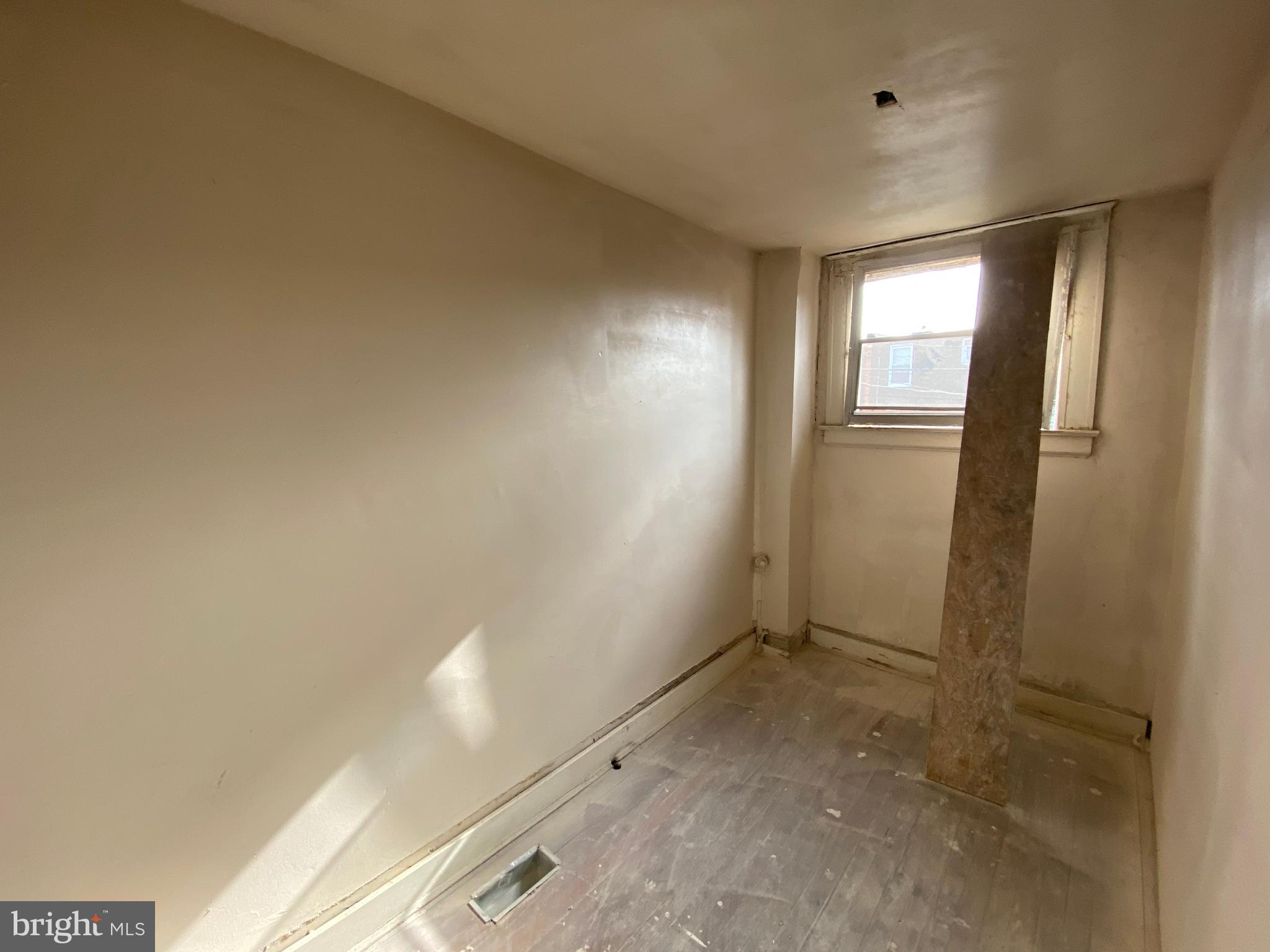 3317 Lyndale Avenue Baltimore, MD 21213 - Photo 9 of 12