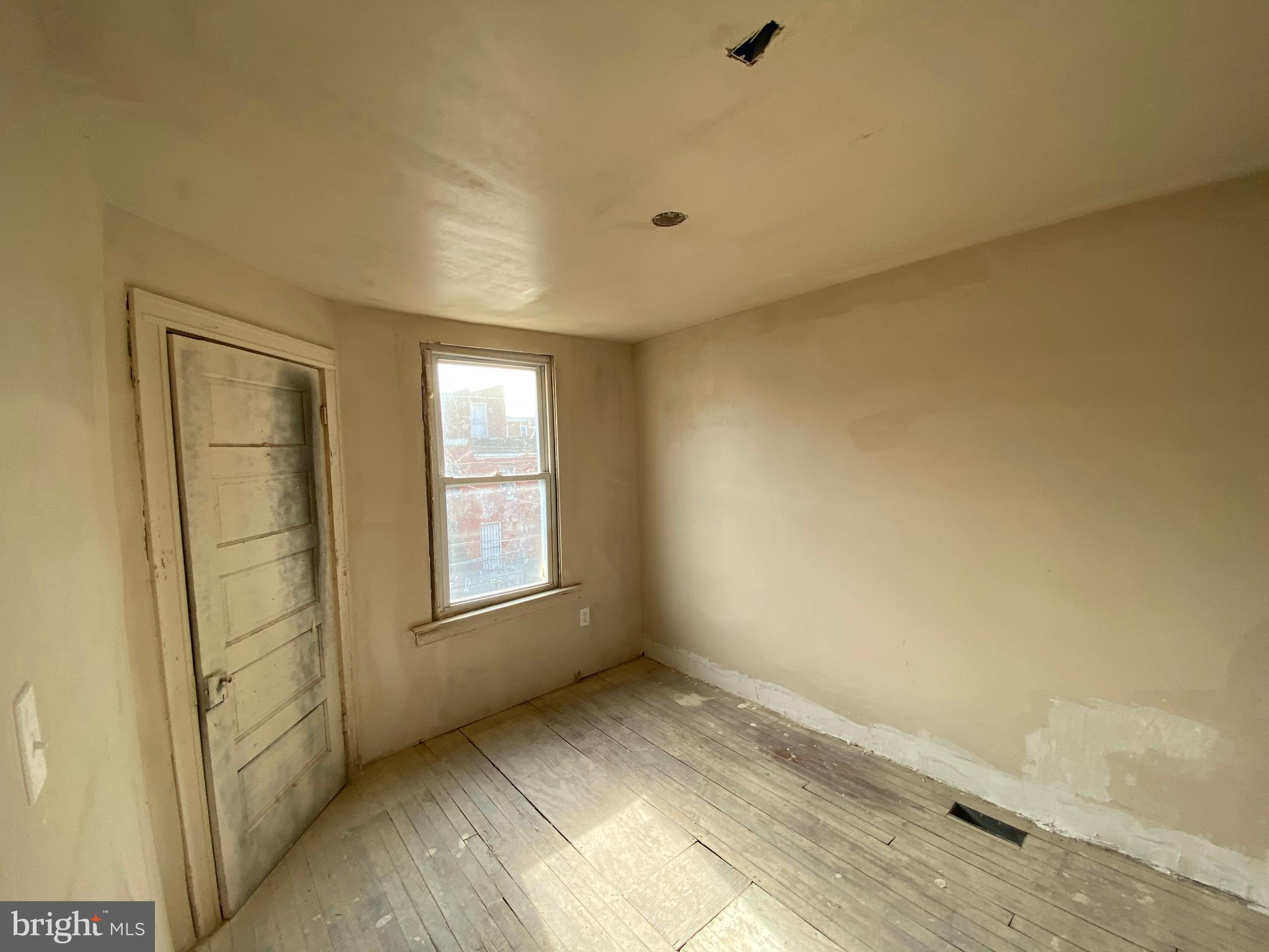 3317 Lyndale Avenue Baltimore, MD 21213 - Photo 10 of 12
