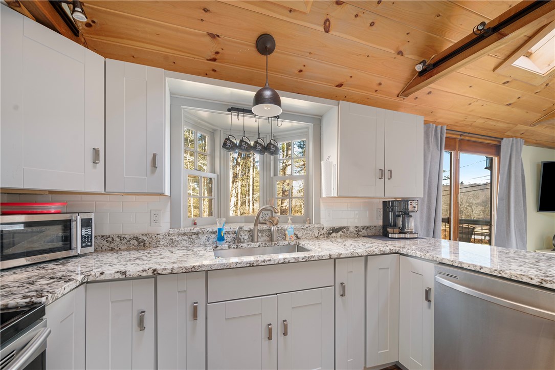 455 Brayman Hollow Road Pomfret, CT 06259 - Photo 17 of 29 Gallery Image 17