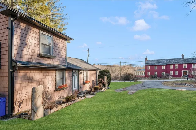 $279,000 | 455 Brayman Hollow Road, Pomfret, CT 06259