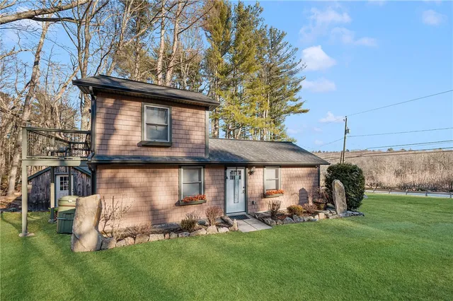 $279,000 | 455 Brayman Hollow Road, Pomfret, CT 06259