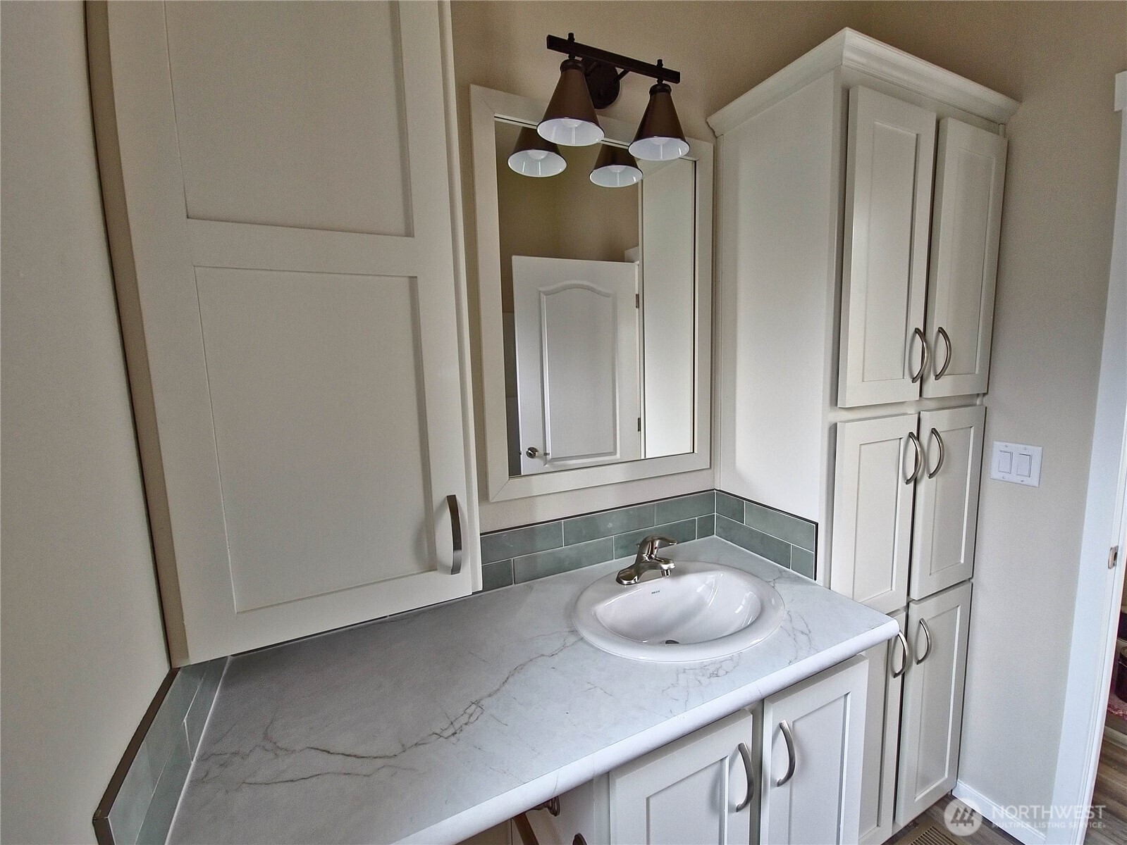 1303 30th Street, Unit 3 Seaview, WA 98644 - Photo 13 of 16