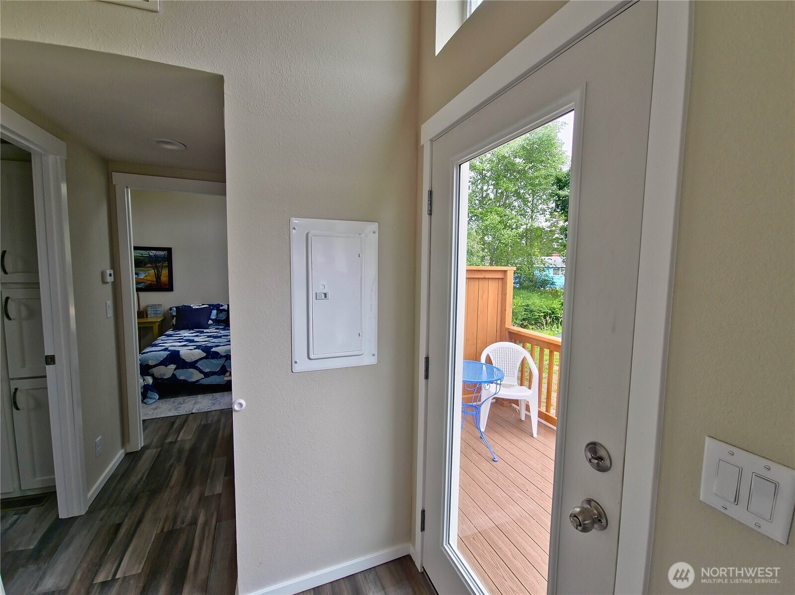 1303 30th Street, Unit 3 Seaview, WA 98644 - Photo 8 of 16