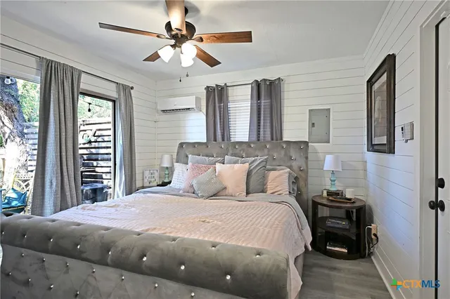 $1,750 | 553 Scenic Drive, Canyon Lake, TX 78133