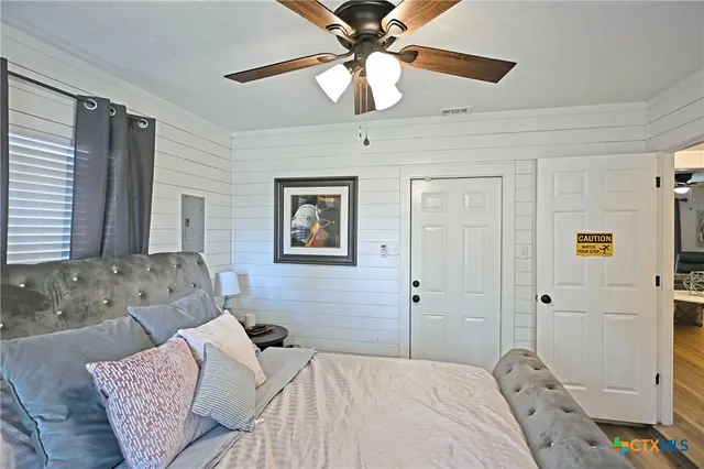 $1,750 | 553 Scenic Drive, Canyon Lake, TX 78133