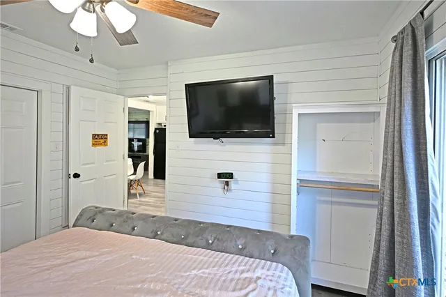 $1,750 | 553 Scenic Drive, Canyon Lake, TX 78133