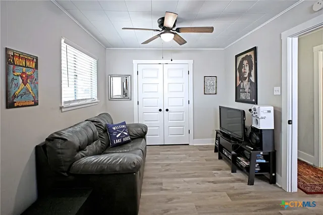 $1,750 | 553 Scenic Drive, Canyon Lake, TX 78133