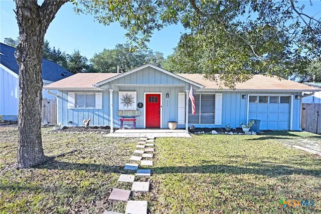 $1,750 | 553 Scenic Drive, Canyon Lake, TX 78133