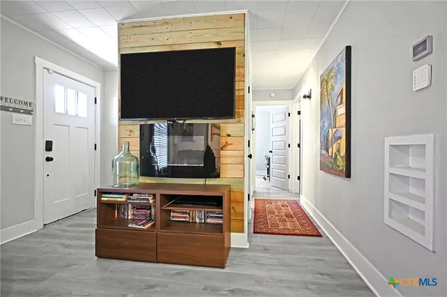 $1,750 | 553 Scenic Drive, Canyon Lake, TX 78133