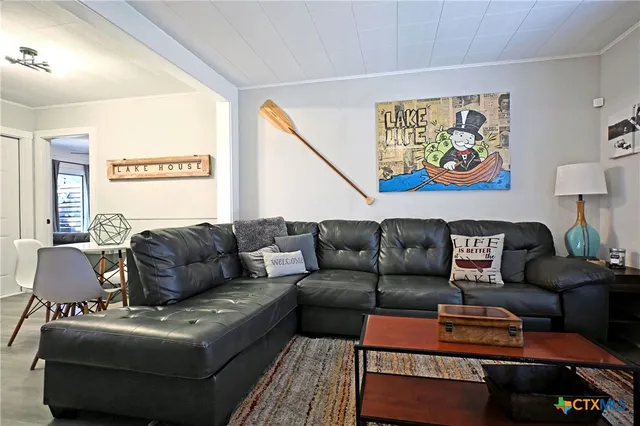 $1,750 | 553 Scenic Drive, Canyon Lake, TX 78133