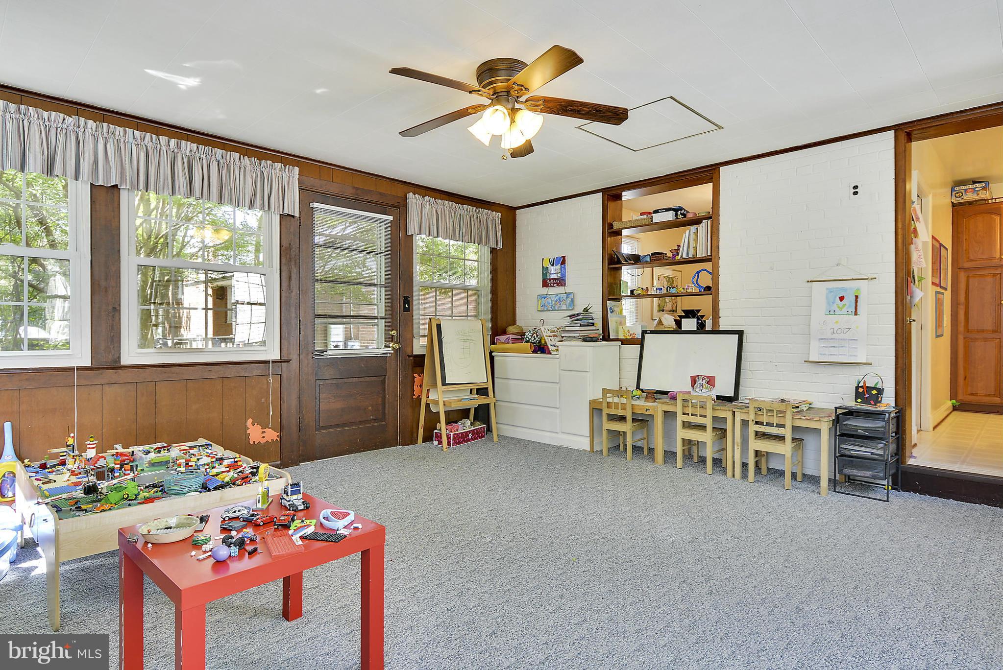 6010 Walton Road Bethesda, MD 20817 - Photo 18 of 30 Sunroom