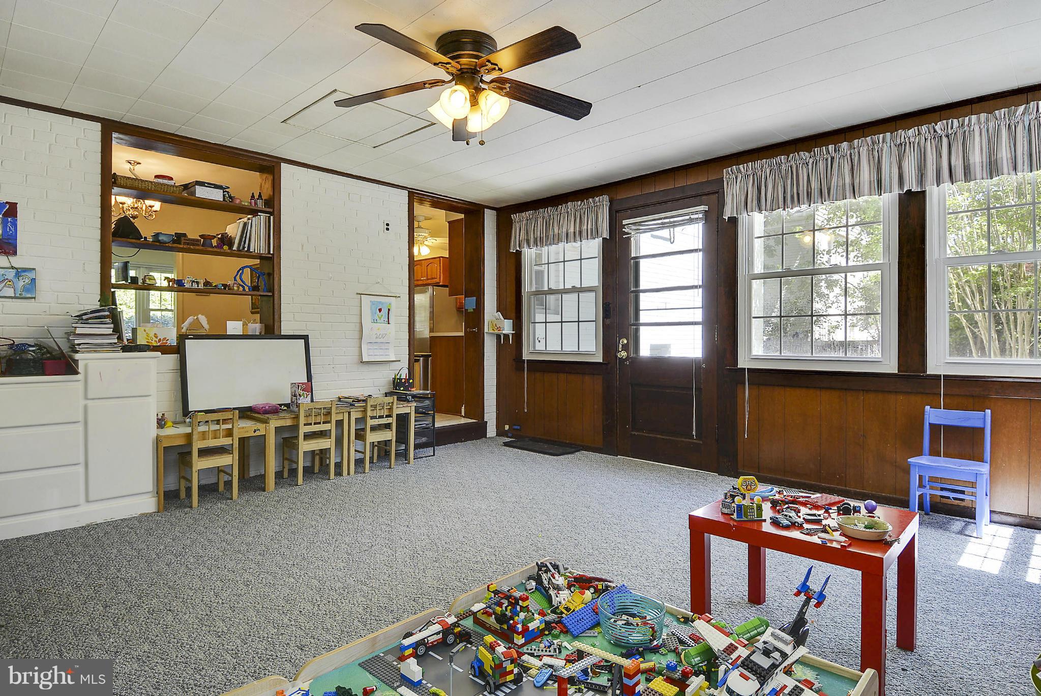 6010 Walton Road Bethesda, MD 20817 - Photo 19 of 30 Sunroom
