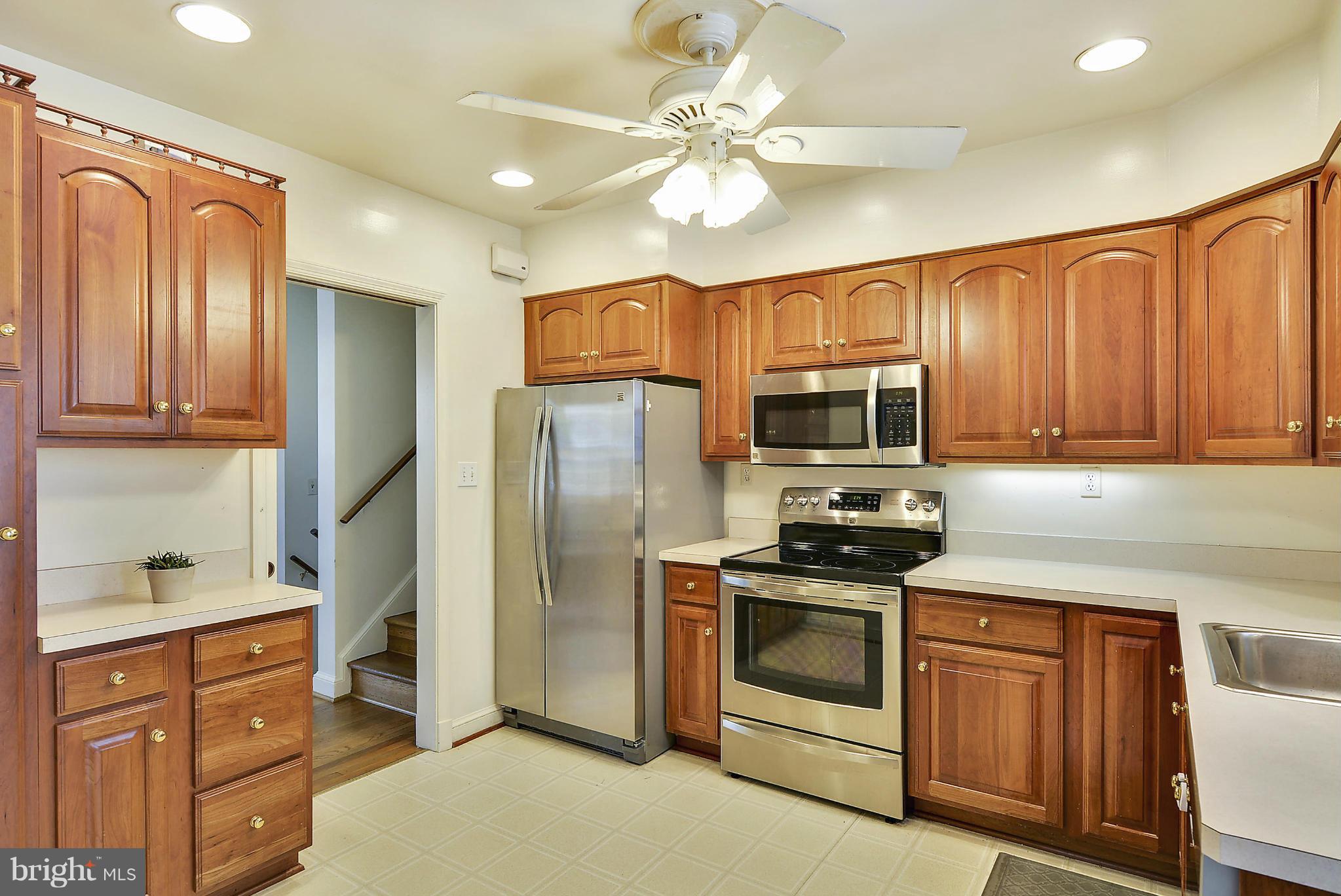 6010 Walton Road Bethesda, MD 20817 - Photo 10 of 30 Kitchen