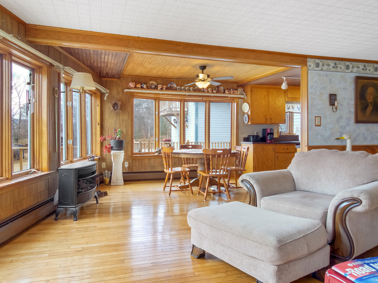 423 River Road Avon, ME 04966 - Photo 20 of 73 Great room