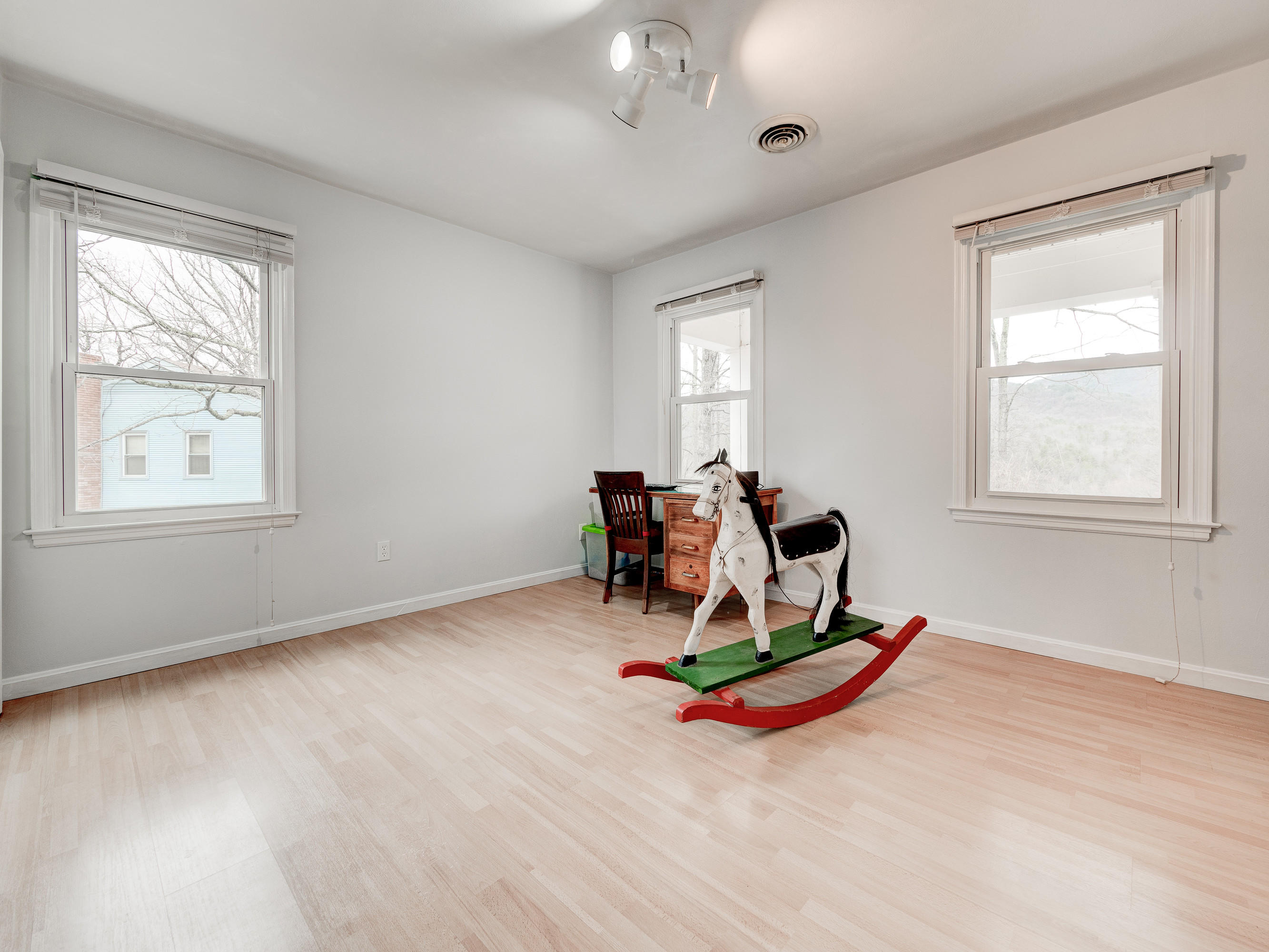 5948 Country View Road Roanoke, VA 24018 - Photo 12 of 28 19_5948_Country_View_Rd19_mls