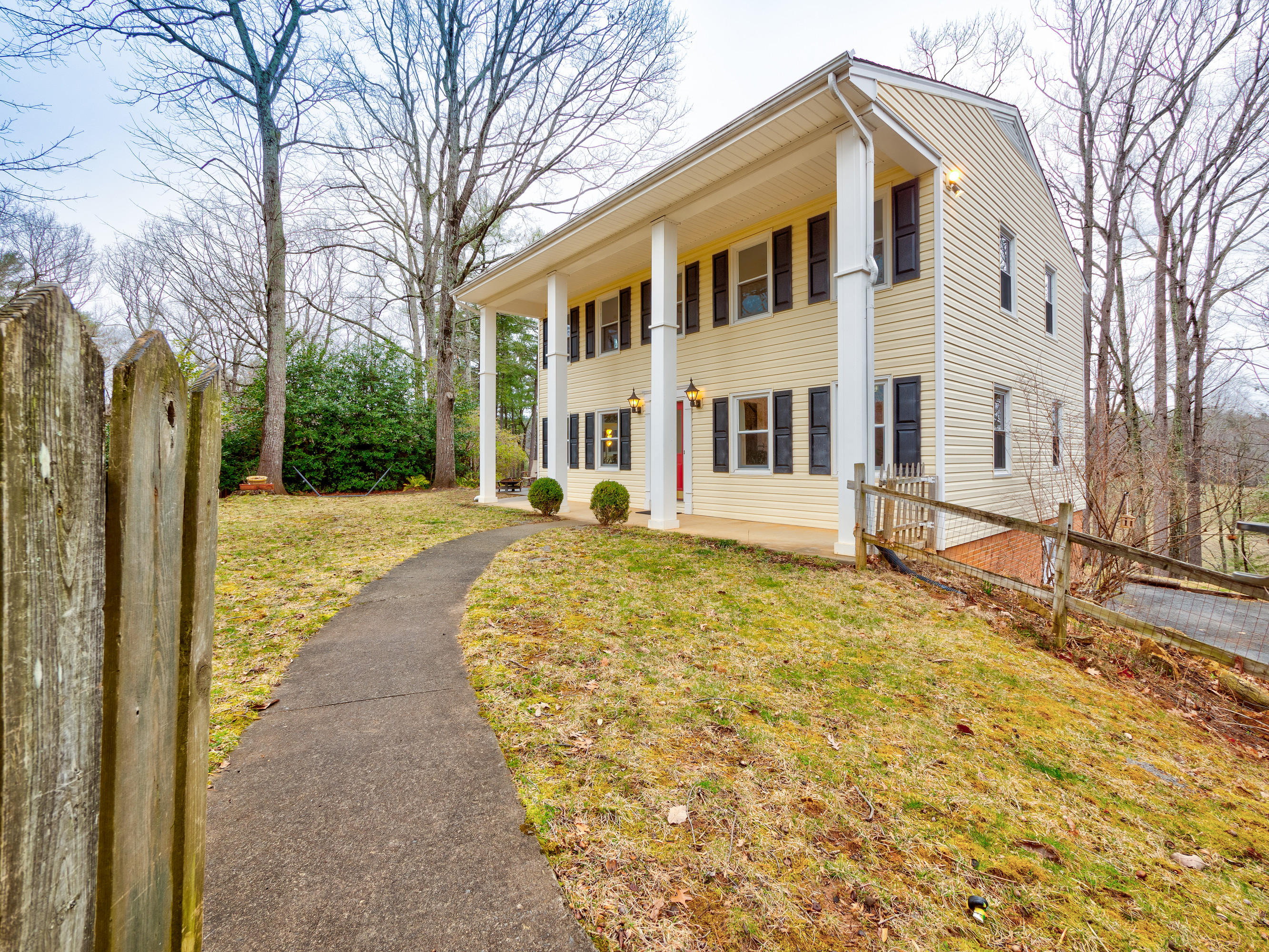 5948 Country View Road Roanoke, VA 24018 - Photo 24 of 28 03_5948_Country_View_Rd03_mls